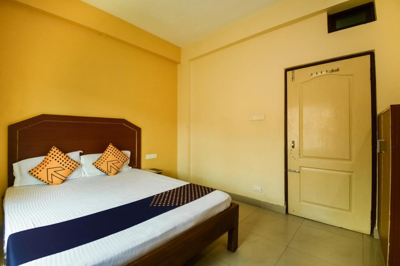 Spot On 74793 Hotel Sai Sudha Puri Exterior foto